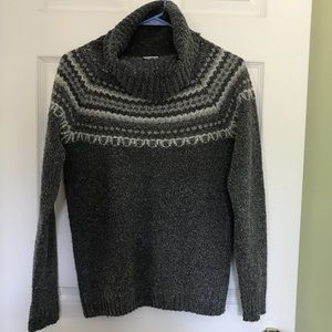 Columbia sweater